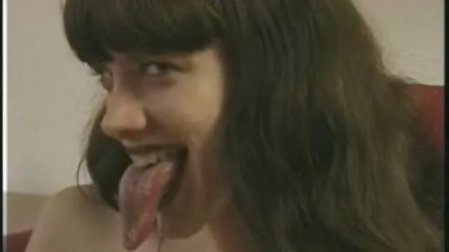 Holly Michaels տաք սեքս հասուն սպասուհին