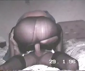 Bonding Trach-ը արհեստական դեռահասներ spanking մեքենա է